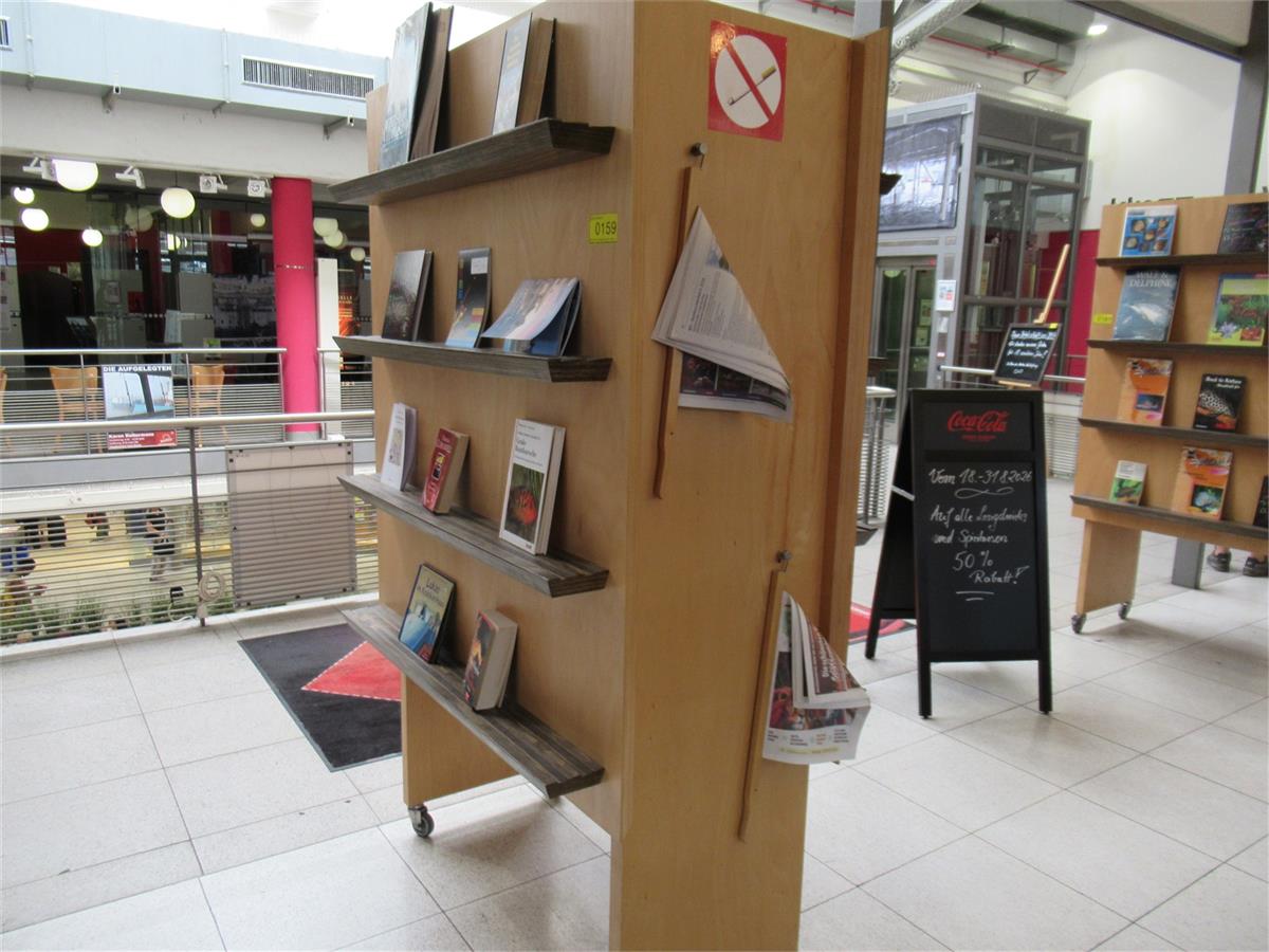 Ausstellungsregal Holz